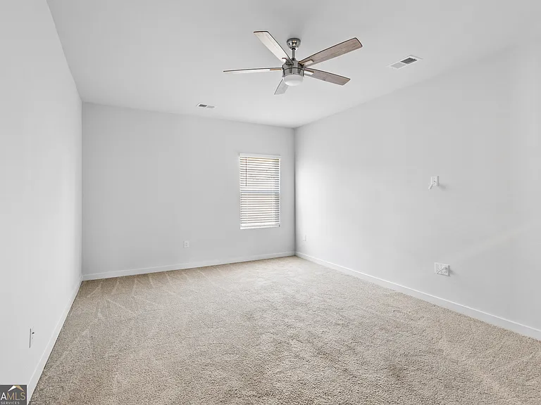583 Overlook Rd — Photo 13