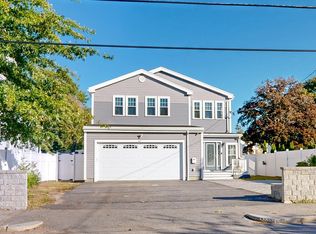 169 Sumner St, Quincy, MA 02169