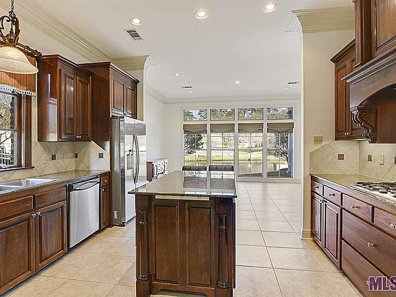3rd image of 19129 Spyglass Hill Dr