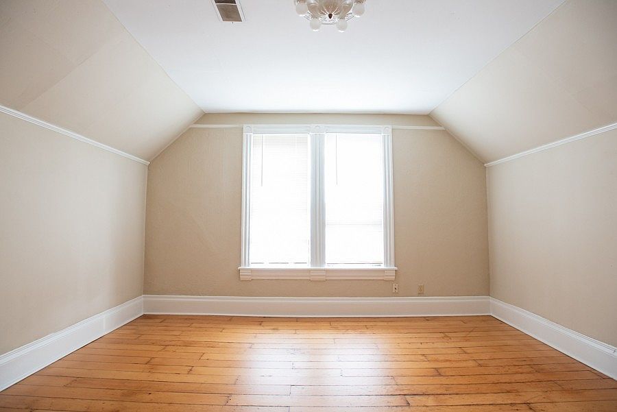 1st image of 1702 E Bradford Ave #1704