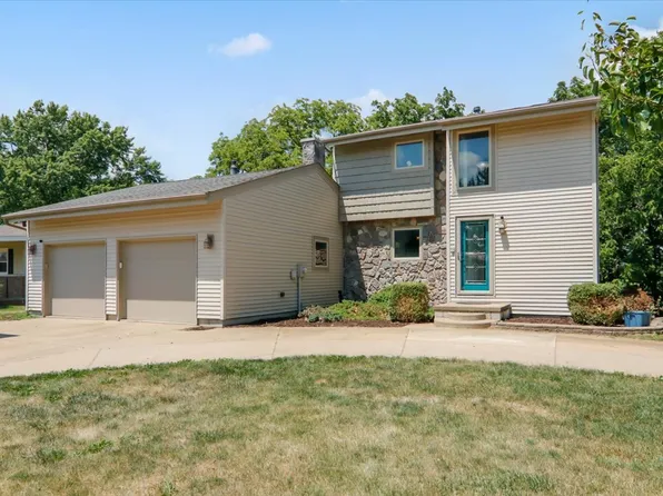 65 Bay Shore Dr, Lacon, IL 61540