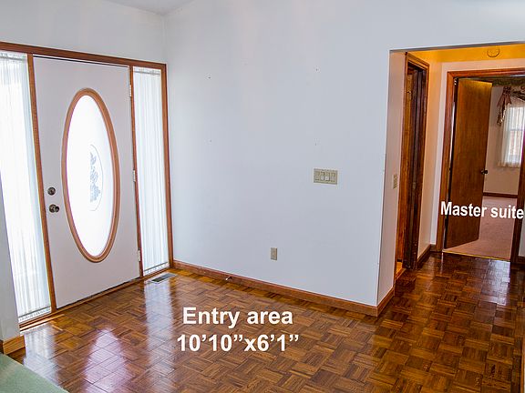 4th image of 180 Meadowview Dr