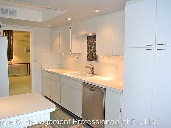 5th image of 14820 Rue De Bayonne #605-606