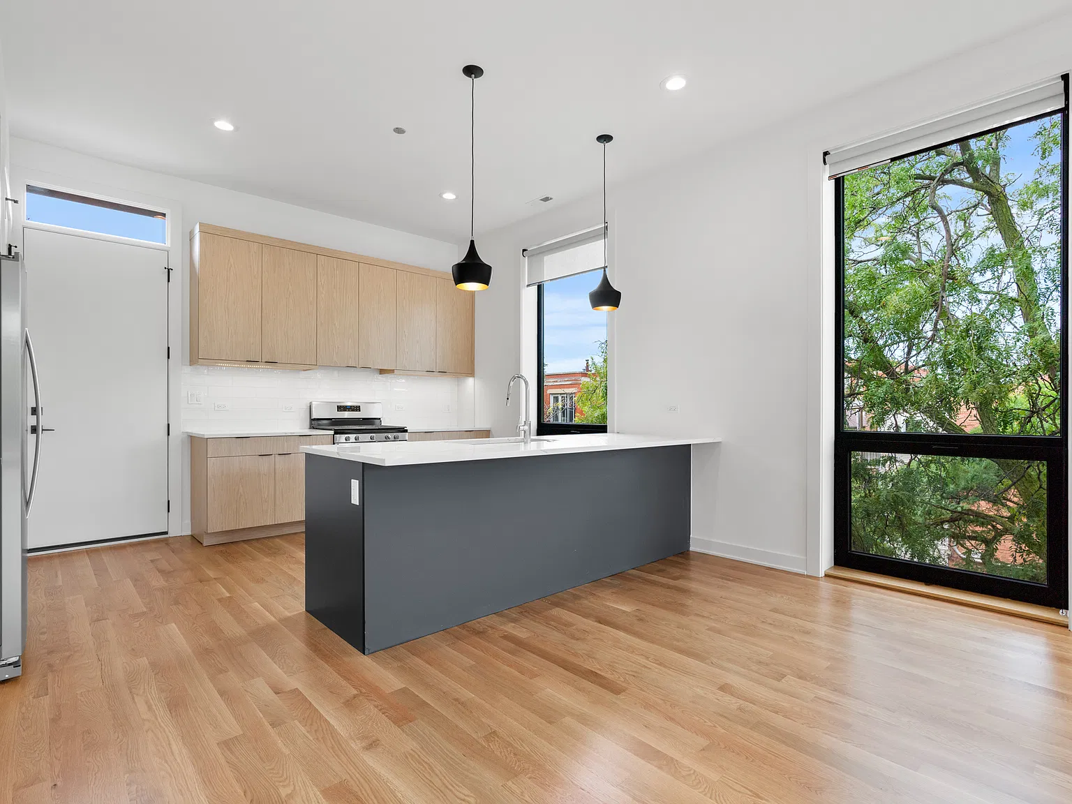4 bed, 1650 sqft, $1,375 — Photo 4