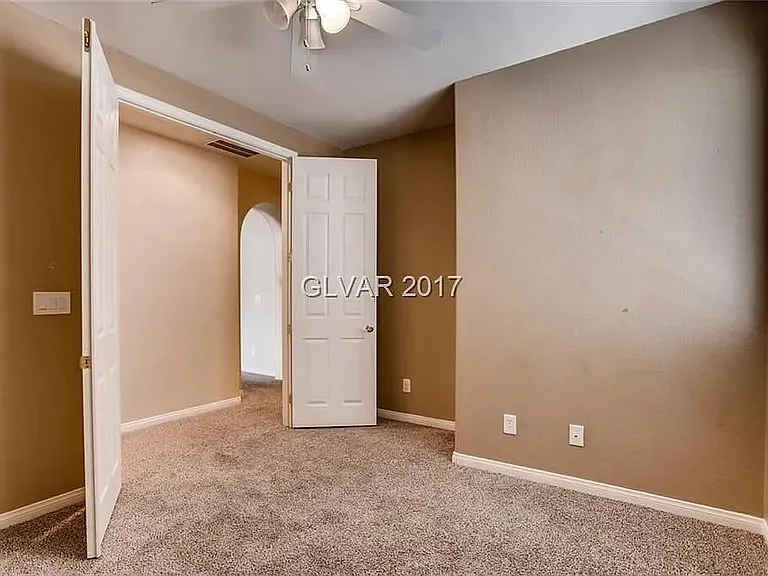 8462 Elche Ct — Photo 11