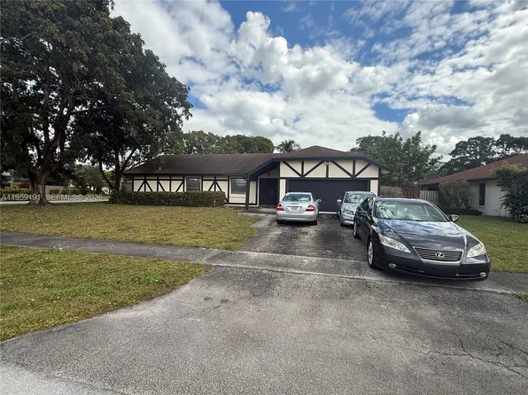 1140 NW 78th Ter, Plantation, FL 33322