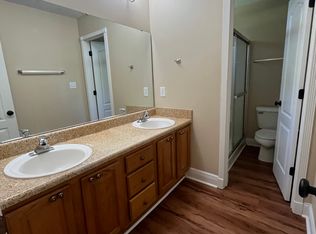 135 Cove Landing Dr, Thomasville, GA 31792
