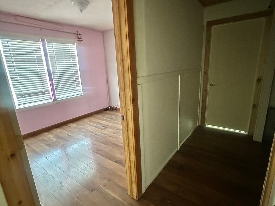 1st image of 621 Doucette St