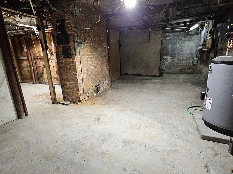18 Gerald Rd #4 — Photo 11
