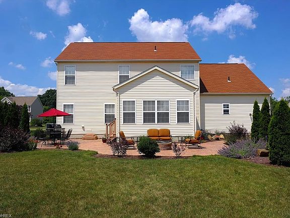4th image of 4011 Turnberry Dr