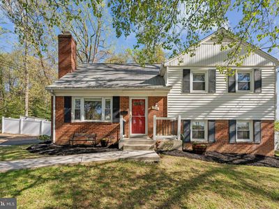 7919 Roswell Dr, Falls Church, VA, 22043