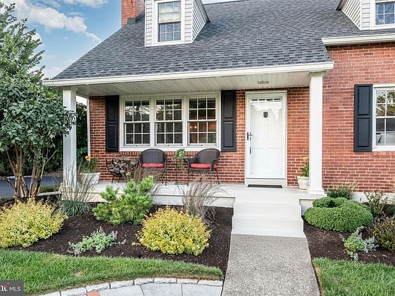 3rd image of 3523 Rhoads Ave