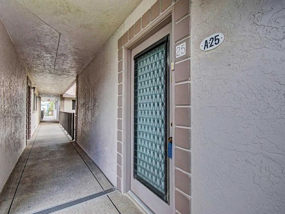 5th image of 15401 Pembridge Ave APT 25