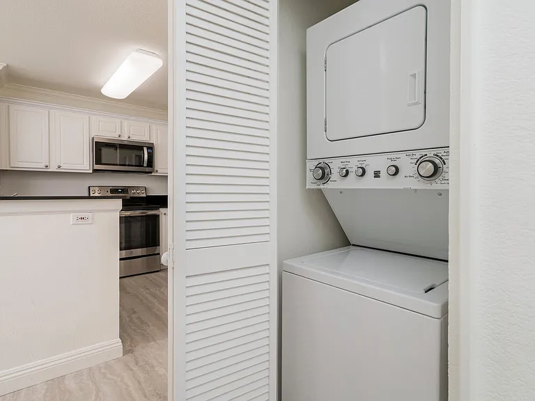 3550 Lebon Dr #6425 — Photo 12