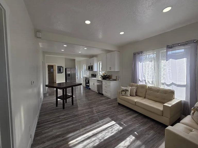 152 N 200th St W #A — Photo 15