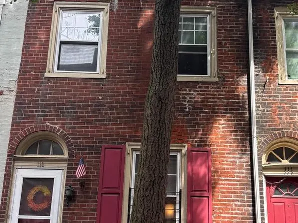 113 N Mole St, Philadelphia, PA 19102