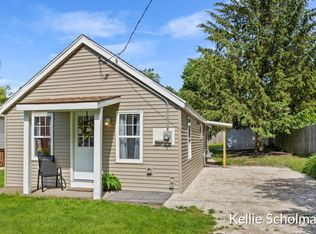 2918 Rurah Ave NE, Grand Rapids, MI 49505