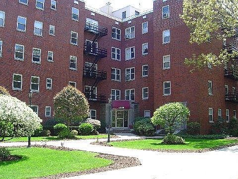1st image of 2330 Linwood Ave #5E-305E