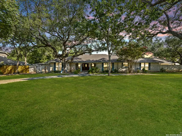 9414 Teakwood Ln, Garden Ridge, TX 78266