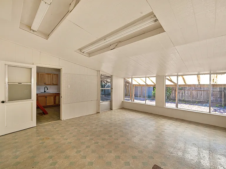 448 N Butte St — Photo 21