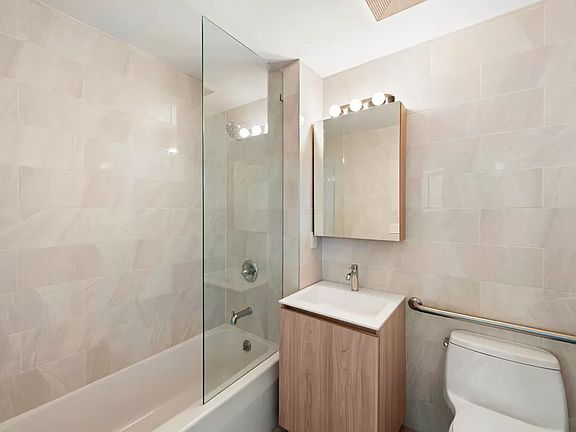 5th image of 42 Allen St #3/4A