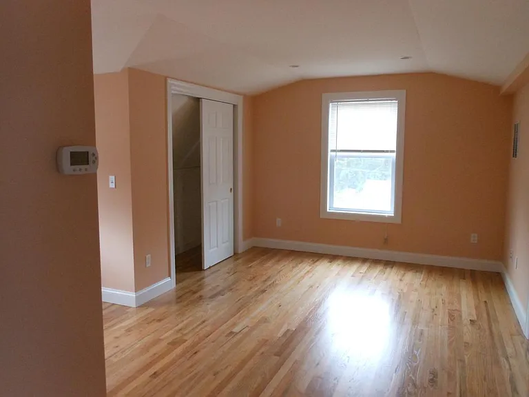 42 Ferris Ave — Photo 7