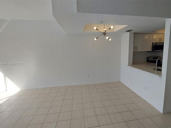 3rd image of 711 SW 148th Ave APT 410