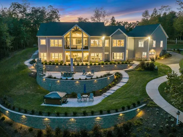 274 Stillwater Dr, Union Hall, VA 24176