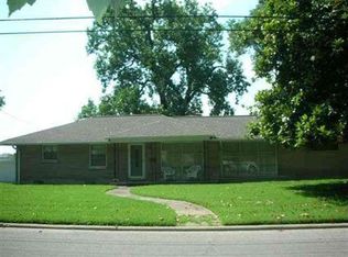 225 S Water St, Henderson, KY 42420