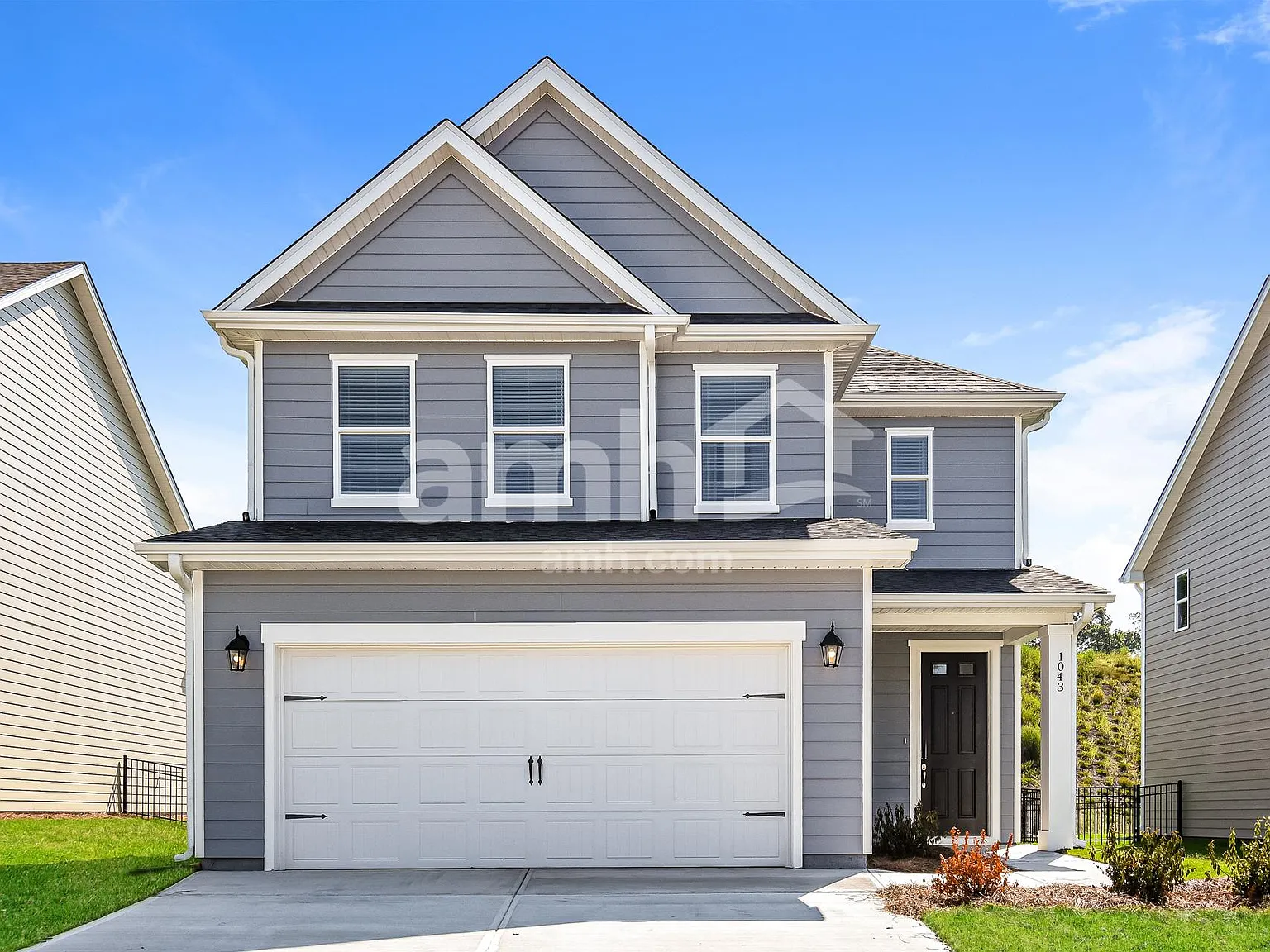3 bed, 2.5 bath, 1685 sqft, $2,310 — Photo 1