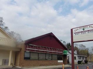 206 E State Rd, Island Lake, IL 60042