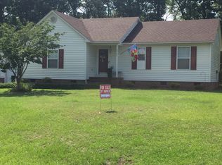 2405 Stratford Dr, La Grange, NC 28551