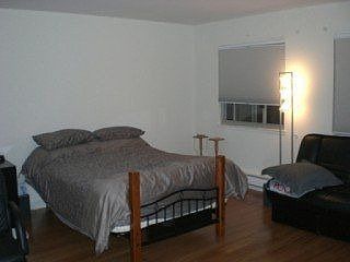3rd image of 417 Piccadilly Pl APT 21