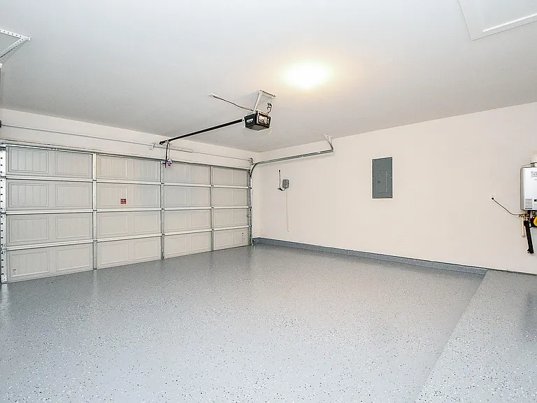 30406 Canterbury Fields Dr — Photo 29