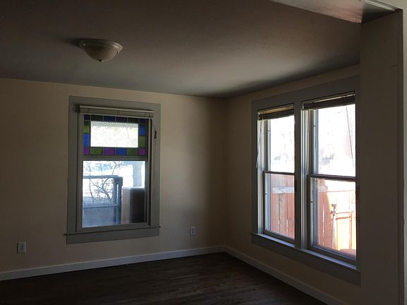4th image of 329 N 2nd St W APT 3