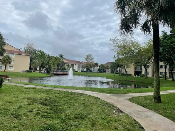 9144 W Atlantic Blvd APT 817, Coral Springs, FL 33071