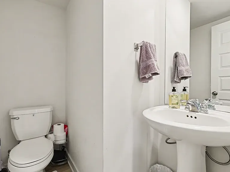2439 Williams Ridge Dr — Photo 10