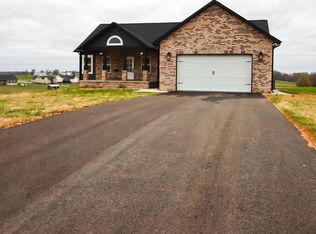 235 Huntington Ln, Sparta, TN 38583