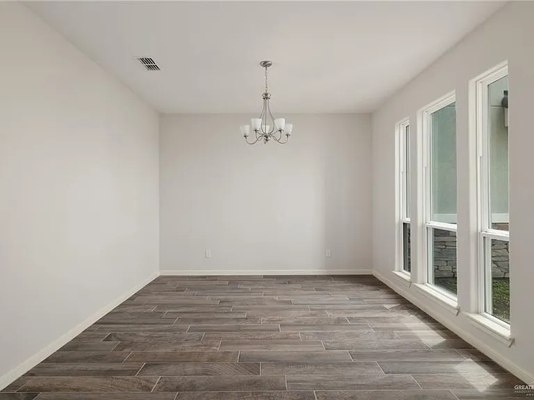 4628 Estancia Pkwy — Photo 6