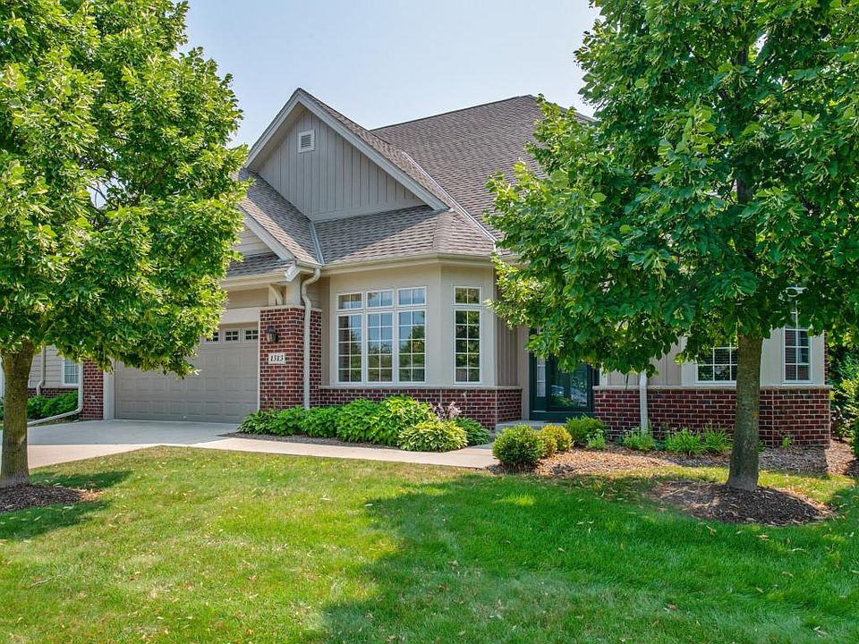 1st image of 1513 W Aster Woods Ct
