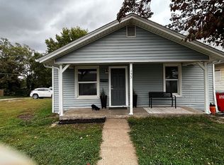 133 N 24th St, Lexington, MO 64067