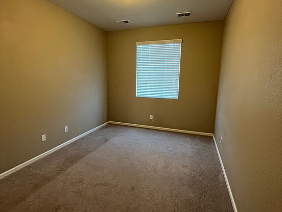 4th image of 25586 E Bayaud Ave