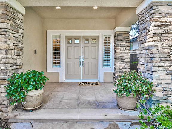 5th image of 2042 Seabreeze St