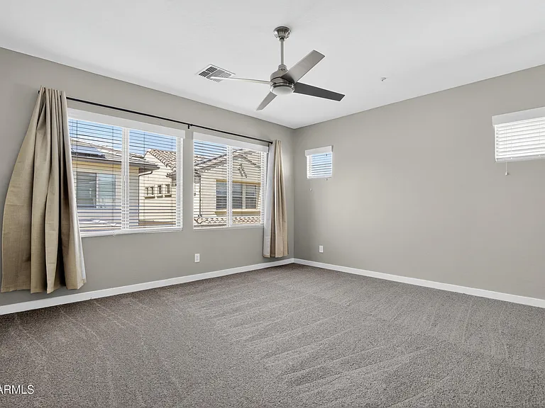 2350 W Gloria Ln — Photo 17