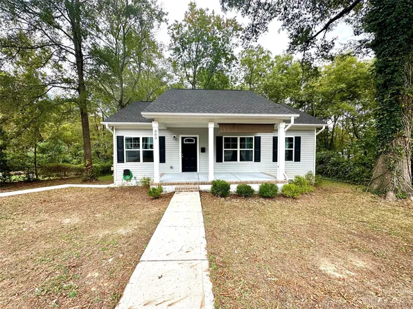 303 S Mountain St, Cherryville, NC 28021