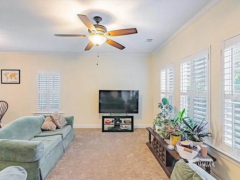 531 Brantley Cove Cir — Photo 25