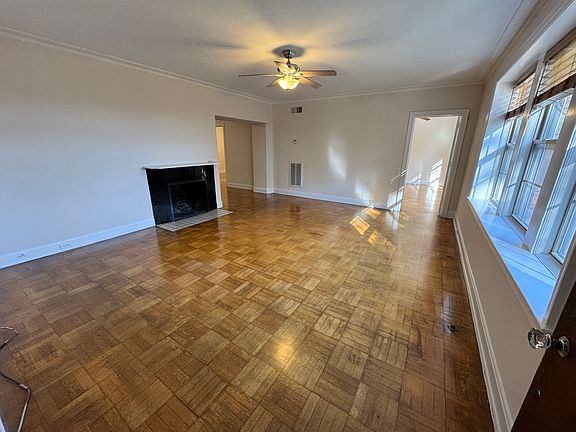 5th image of 3222 Country Club Rd #1