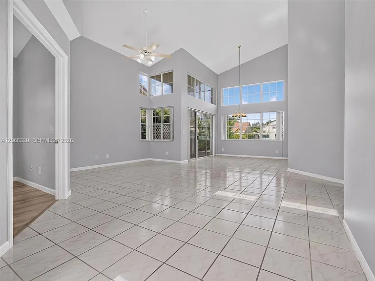 1520 Seabay Rd — Photo 37