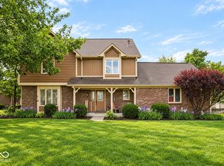 11452 Geist Woods Dr, Indianapolis, IN 46236
