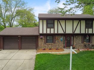 1938 Wayland Ln, Schaumburg, IL 60193